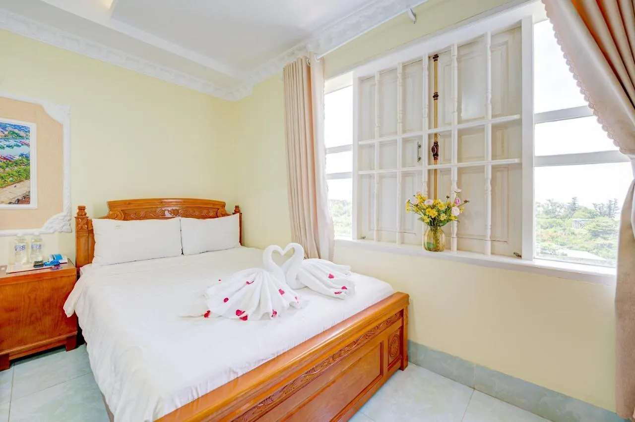 ***  The Moment - Quang Anh Hotel Vung Tau Vietnam